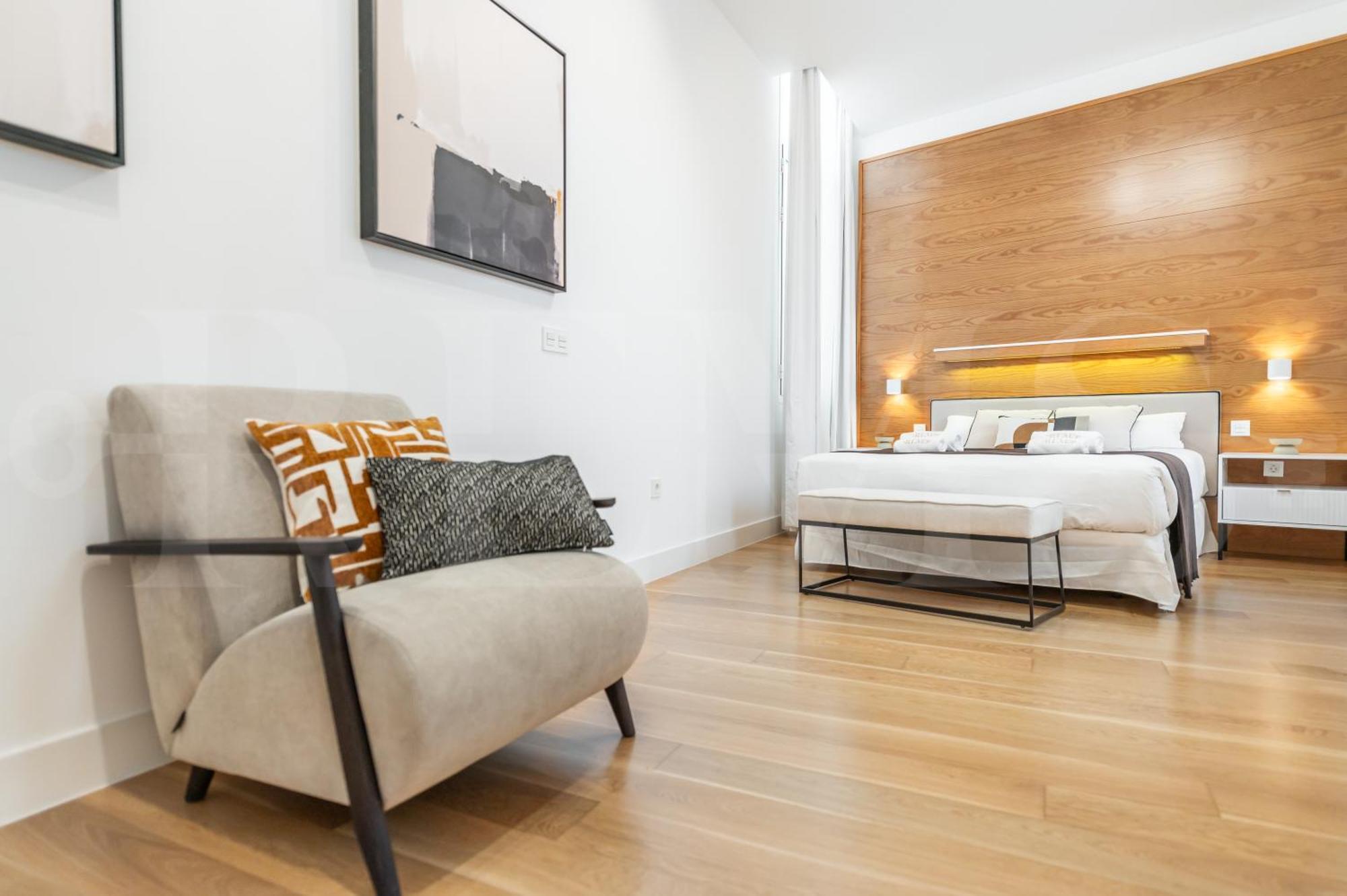 Artistic And Spacious By Rems Apartment *