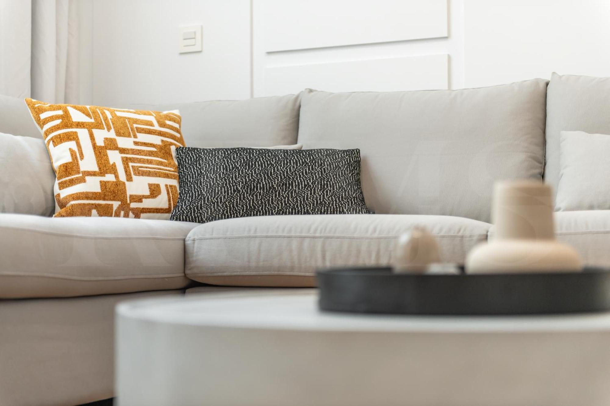 Artistic And Spacious By Rems Apartment *